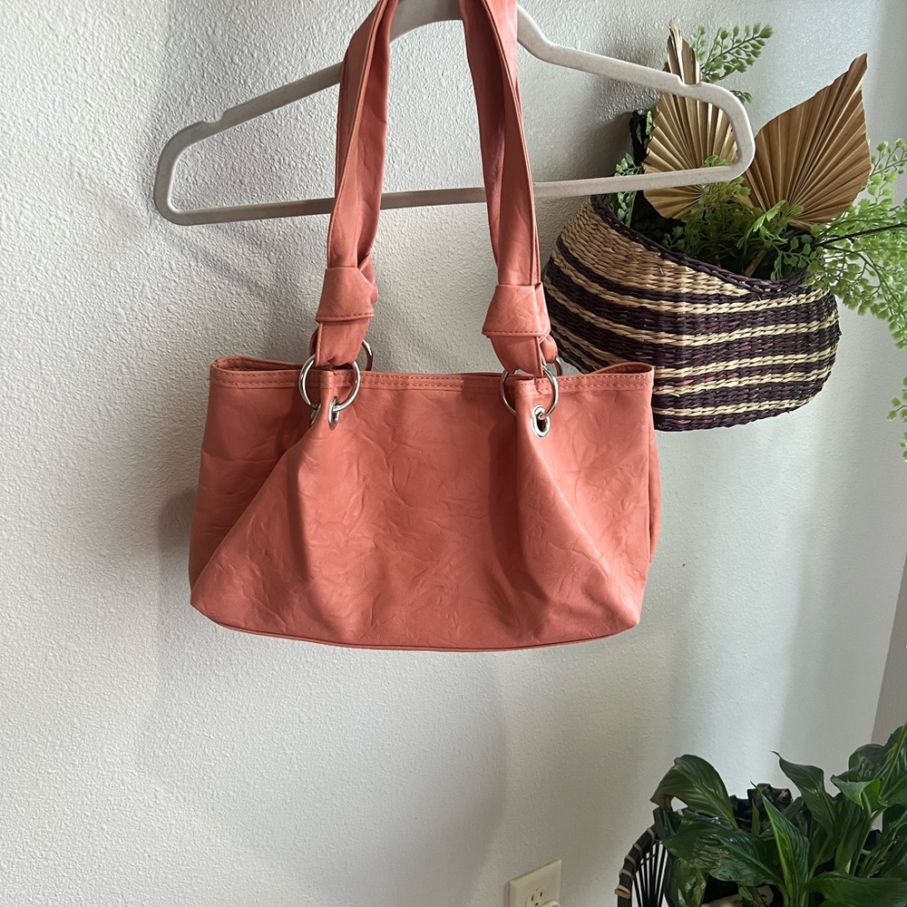 VTG. Payless Salmon Slouchy Shoulder Bag with Double Handles